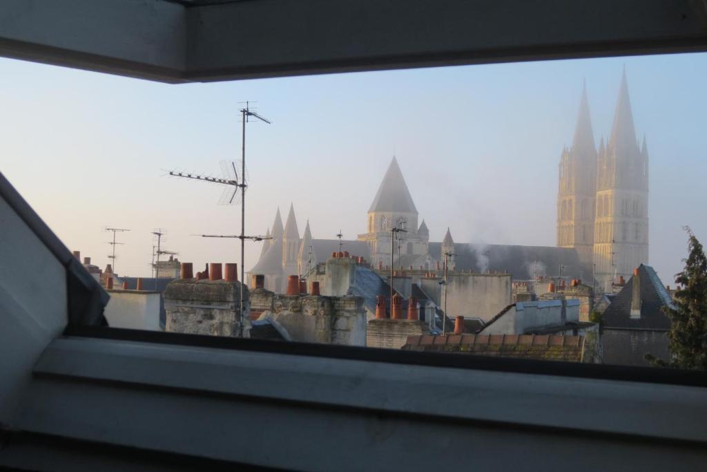 Hotel Saint Etienne Caen Bilik gambar